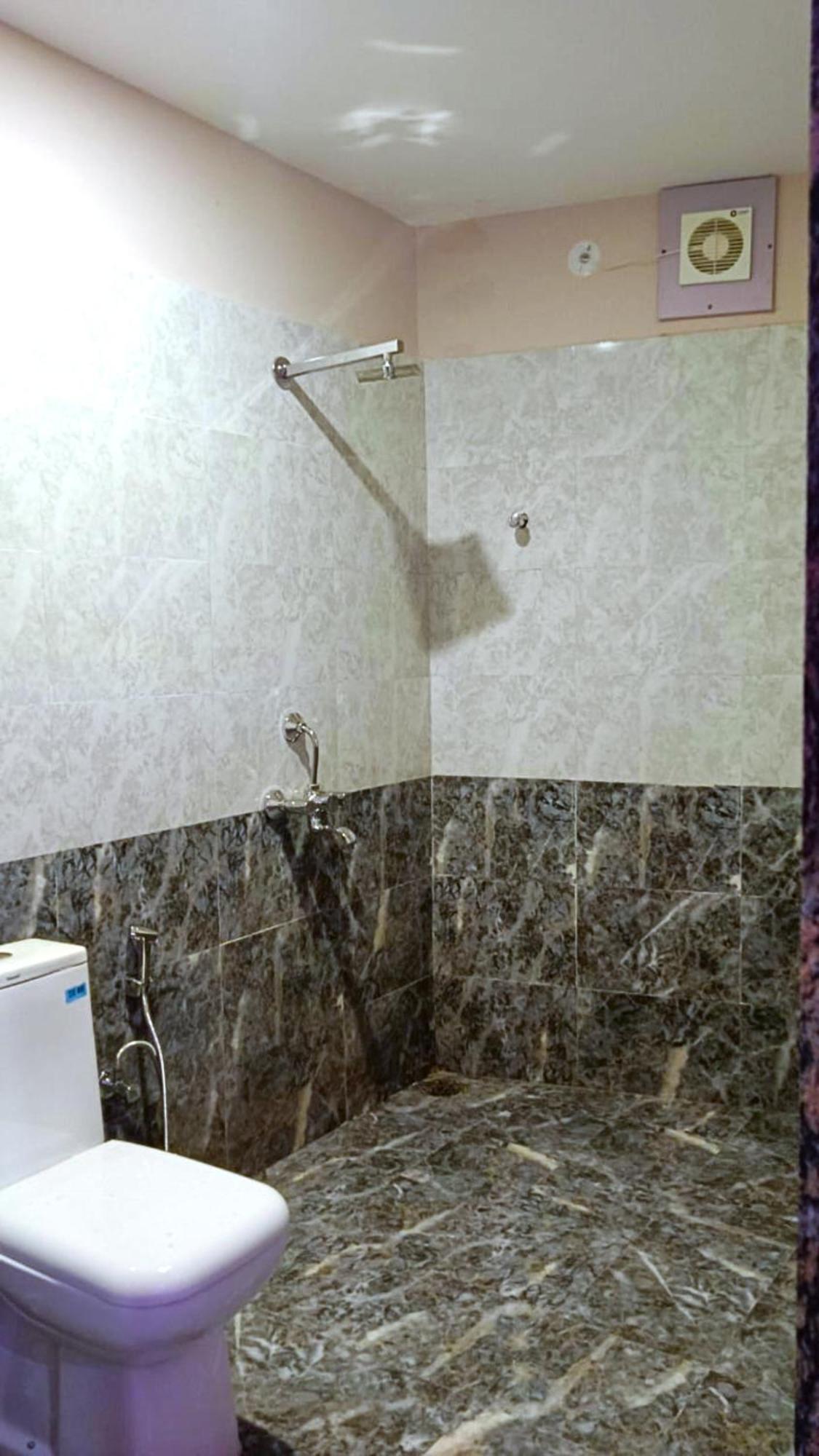 Hotel Kashi Inn Raj Ghat Waranasi Zewnętrze zdjęcie