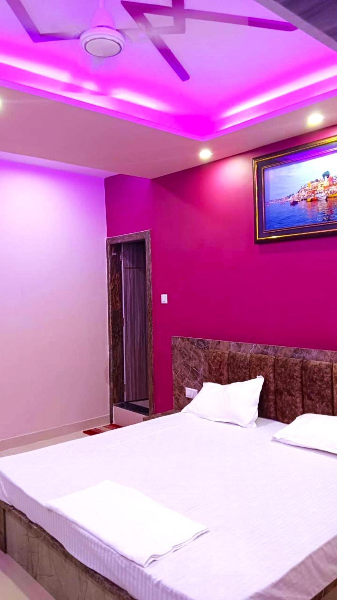 Hotel Kashi Inn Raj Ghat Waranasi Zewnętrze zdjęcie