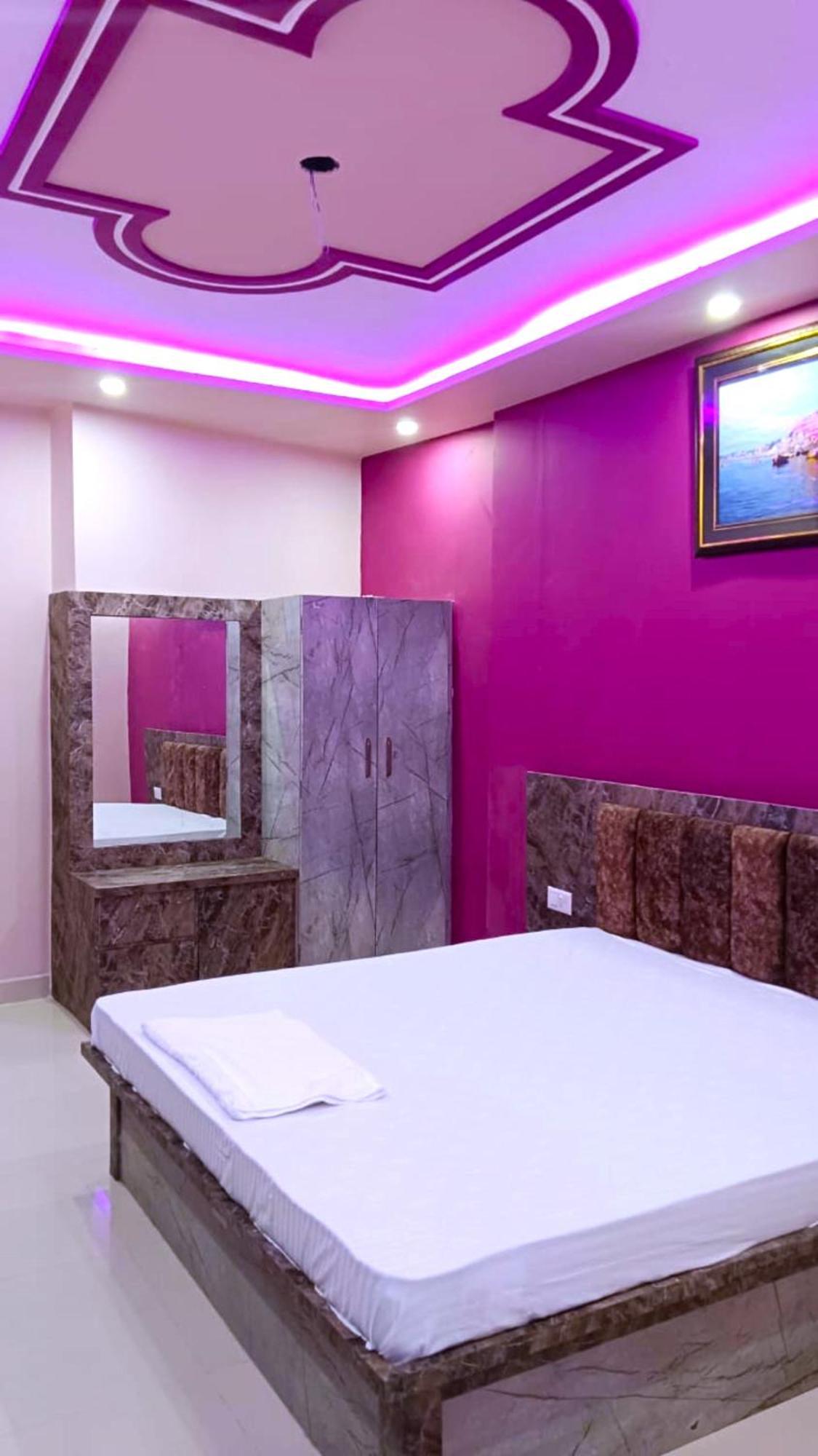 Hotel Kashi Inn Raj Ghat Waranasi Zewnętrze zdjęcie