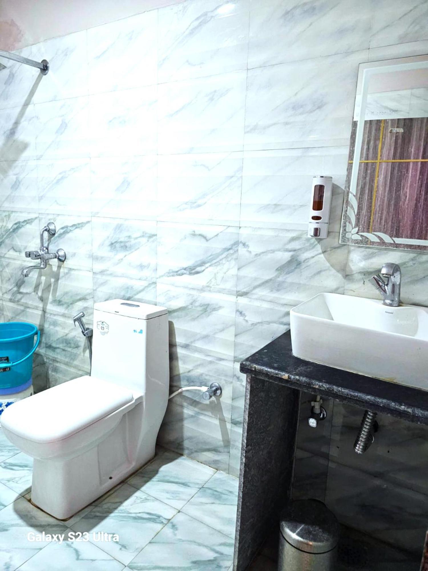Hotel Kashi Inn Raj Ghat Waranasi Zewnętrze zdjęcie